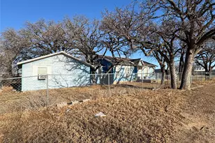 2007 Avenue E, Cisco, TX 76437 - Photo 3