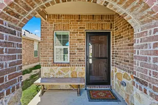 1083 Castroville Dr, Forney, TX 75126 - Photo 9