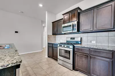 10121 Clemmons Road, Fort Worth, TX 76108 - Photo 5