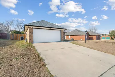 604 Lionel Way, Fort Worth, TX 76108 - Photo 3