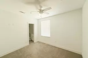 1931 N Prairie Ave, Dallas, TX 75204 - Photo 13