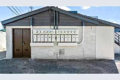 2001 Carl Road, Irving, TX 75061 - Photo 5