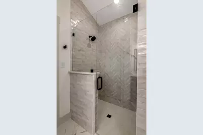 205 W 7th Street, Justin, TX 76247 - Photo 25