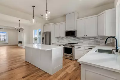 205 W 7th Street, Justin, TX 76247 - Photo 17