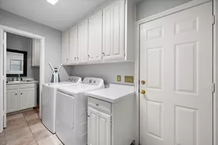 3220 David Dr, Hurst, TX 76054 - Photo 17