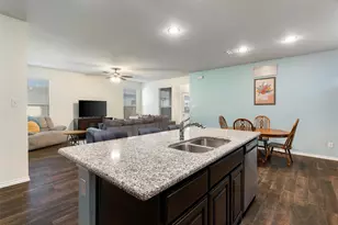 1025 Mason St, Aubrey, TX 76227 - Photo 9