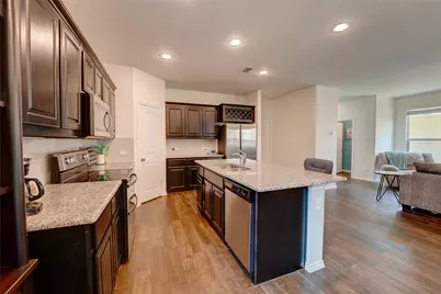 1025 Mason Street, Aubrey, TX 76227 - Photo 9