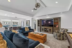 9631 Hilldale Dr, Dallas, TX 75231 - Photo 31