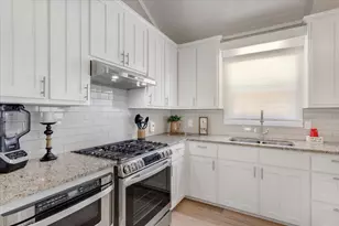 10 Holland St, Pottsboro, TX 75076 - Photo 13