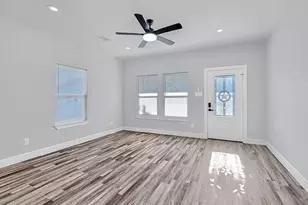 729 E Sears St, Denison, TX 75021 - Photo 3