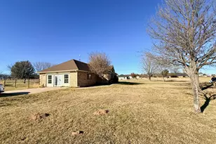300 Ridge Rd, Decatur, TX 76234 - Photo 5