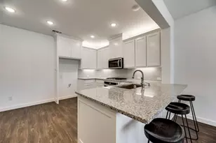 208 Venice Ave, Flower Mound, TX 75028 - Photo 5