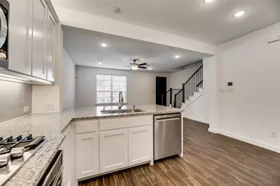 208 Venice Avenue, Flower Mound, TX 75028 - Photo 7