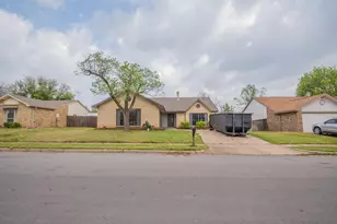 3825 Hackberry Ln, Bedford, TX 76021 - Photo 7