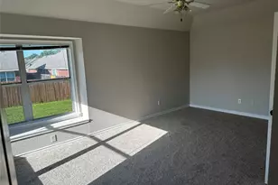 2512 Clubhouse Dr, Denton, TX 76210 - Photo 9