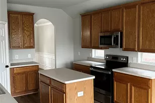 2512 Clubhouse Dr, Denton, TX 76210 - Photo 5