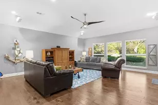 804 Carrie Ln, Lakewood Village, TX 75068 - Photo 17