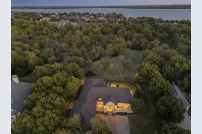 804 Carrie Lane, Lakewood Village, TX 75068 - Photo 5