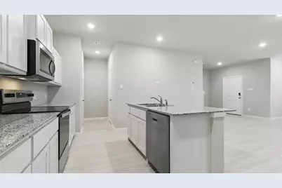 3032 Pecan Farm Lane, Fort Worth, TX 76140 - Photo 3