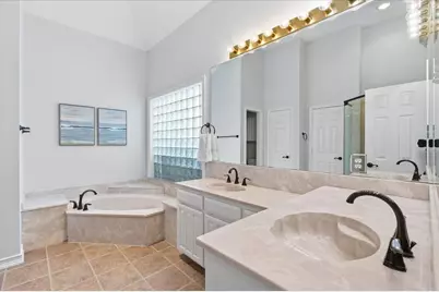 6724 Castle Creek Drive, Fort Worth, TX 76132 - Photo 21