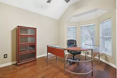 1000 Noble Avenue, Lantana, TX 76226 - Photo 5