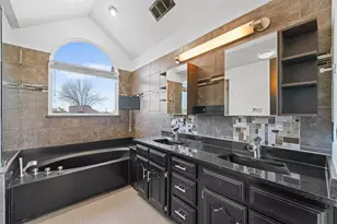 2044 Hillshire Dr, Lewisville, TX 75067 - Photo 27