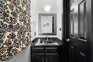 2044 Hillshire Dr, Lewisville, TX 75067 - Photo 21