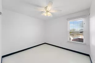 2044 Hillshire Dr, Lewisville, TX 75067 - Photo 23