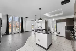 2044 Hillshire Dr, Lewisville, TX 75067 - Photo 15