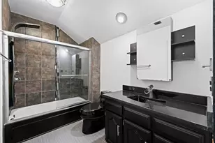 2044 Hillshire Dr, Lewisville, TX 75067 - Photo 29