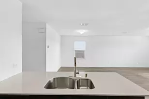 461 Blue Crow Ln, Fort Worth, TX 76052 - Photo 13