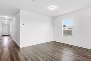 461 Blue Crow Ln, Fort Worth, TX 76052 - Photo 9