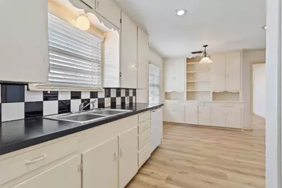 921 E Barbara Street, Tyler, TX 75701 - Photo 13