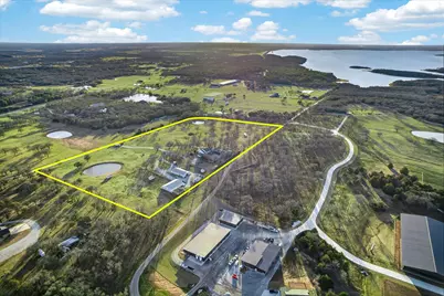 11559 Merrill Road, Pilot Point, TX 76258 - Photo 15