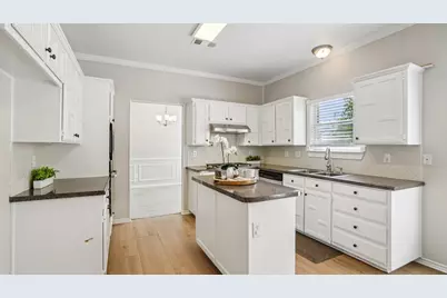 8418 Hartford Drive, Rowlett, TX 75089 - Photo 9