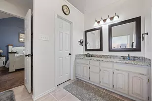 905 Evandale Rd, Burleson, TX 76028 - Photo 31