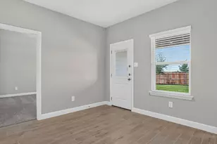 10632 Zircon Ln, Fort Worth, TX 76036 - Photo 9