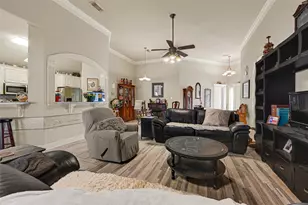 5112 Bayou Dr, Dickinson, TX 77539 - Photo 5