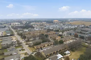 2410 S 2nd St, Waco, TX 76706 - Photo 37