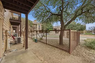 2410 S 2nd St, Waco, TX 76706 - Photo 29