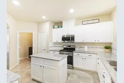 2109 Lake Hawthorne Trail, Little Elm, TX 75068 - Photo 9