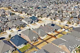 2109 Lake Hawthorne Trl, Little Elm, TX 75068 - Photo 37