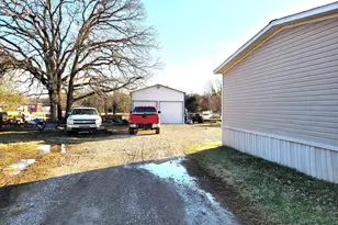 1800 County Rd 2105, Kemp, TX 75143 - Photo 9