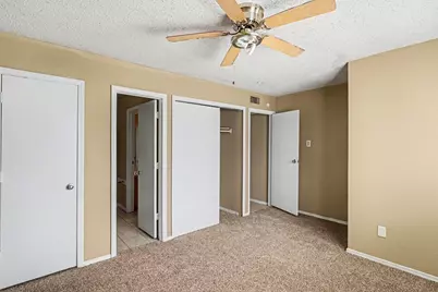 10328 Chelmsford Drive, Dallas, TX 75217 - Photo 15