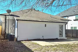 710 S Glasgow Dr, Dallas, TX 75223 - Photo 27