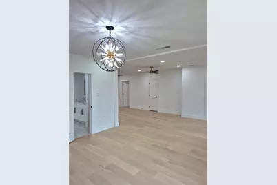 710 S Glasgow Drive, Dallas, TX 75223 - Photo 9