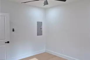 710 S Glasgow Dr, Dallas, TX 75223 - Photo 19