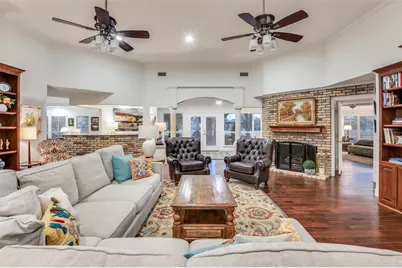 1114 Country Club Court, Mansfield, TX 76063 - Photo 5