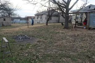 2006 20th St, Mineral Wells, TX 76067 - Photo 5