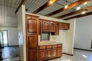 140 Pecan St, Blossom, TX 75416 - Photo 3